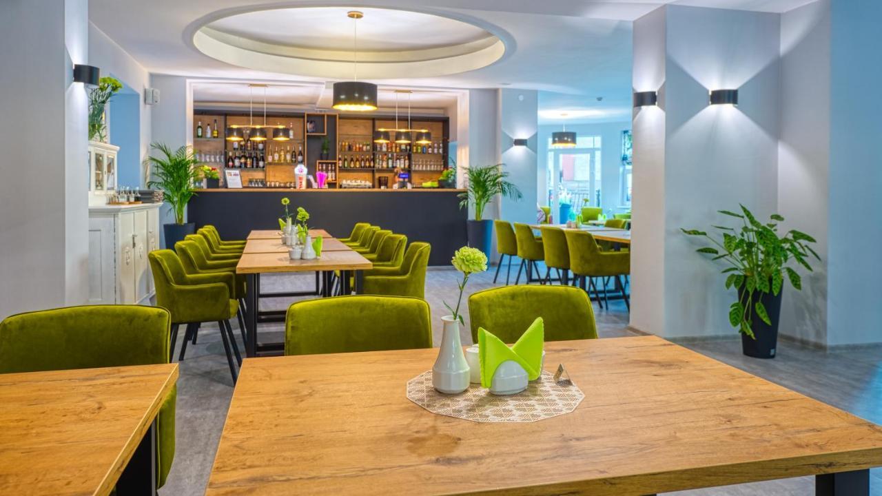 Hotel Krysztal Świeradów-Zdrój Kültér fotó