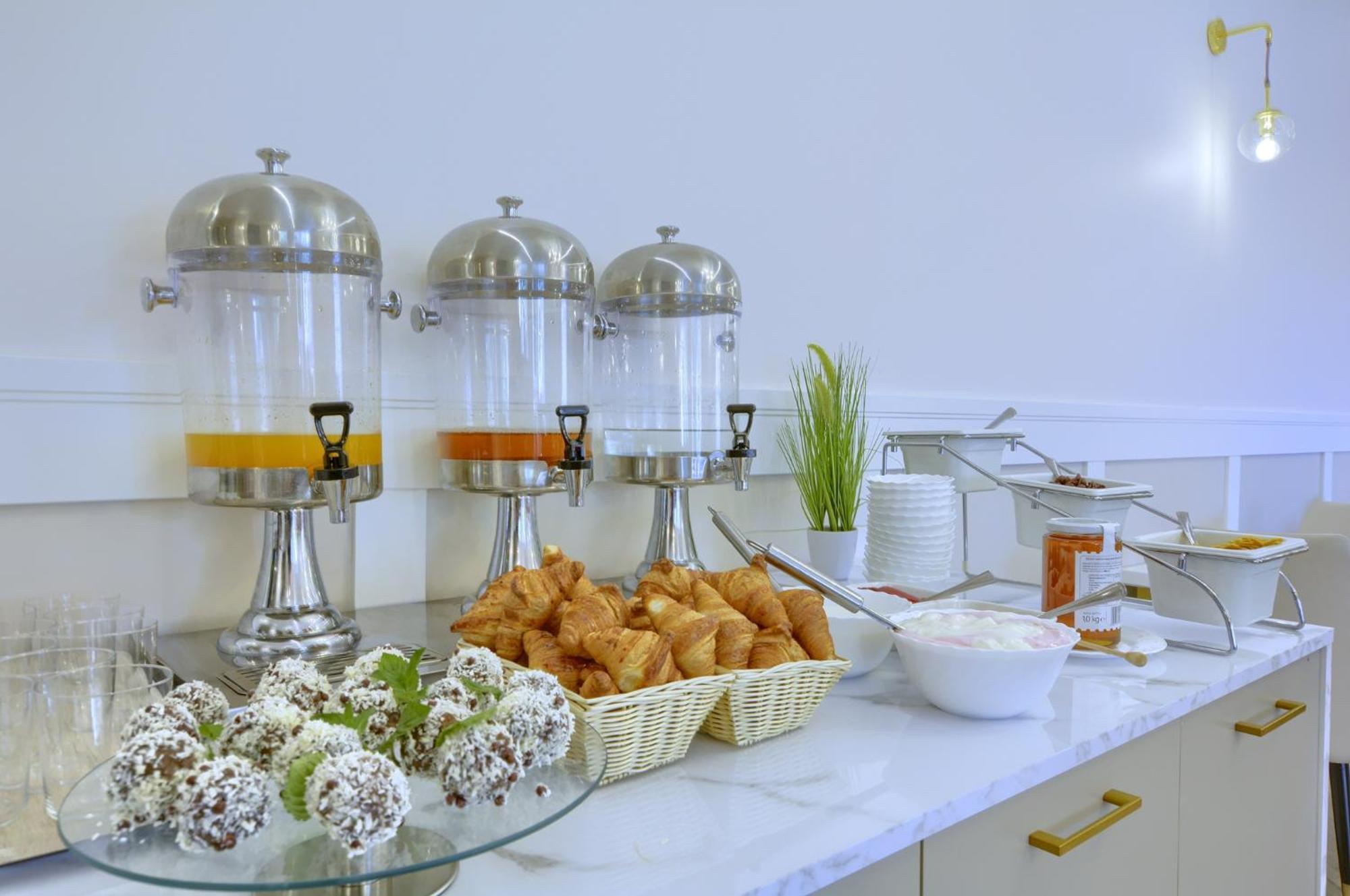 Hotel Krysztal Świeradów-Zdrój Kültér fotó
